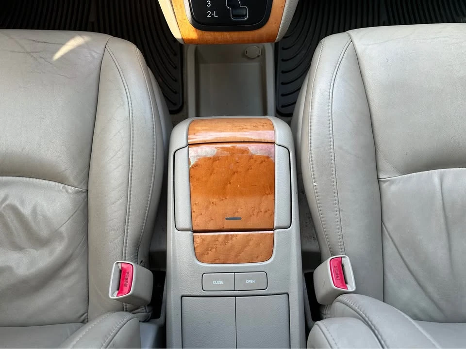 2007 Lexus RX 2nd Gen - Image 17 of 19