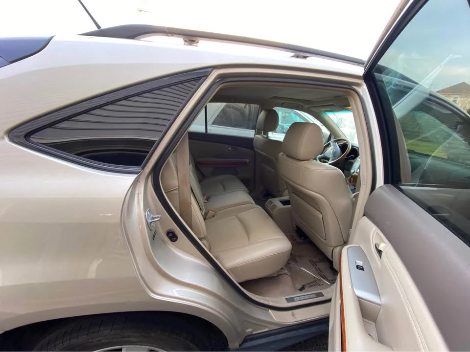 2007 Lexus RX 2nd Gen - Image 4 of 15