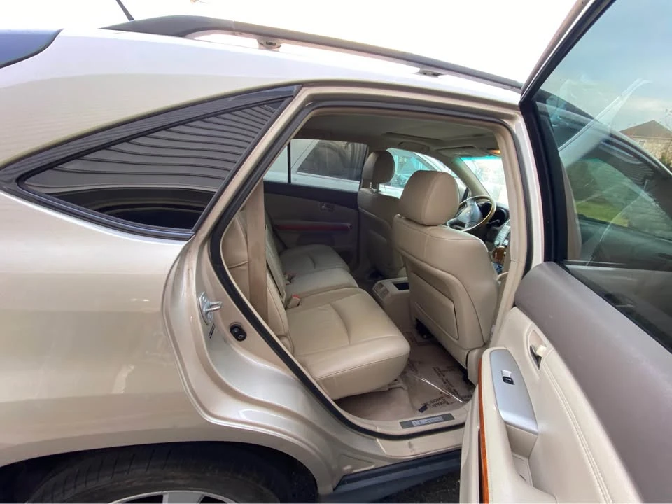 2007 Lexus RX 2nd Gen - Image 2 of 15