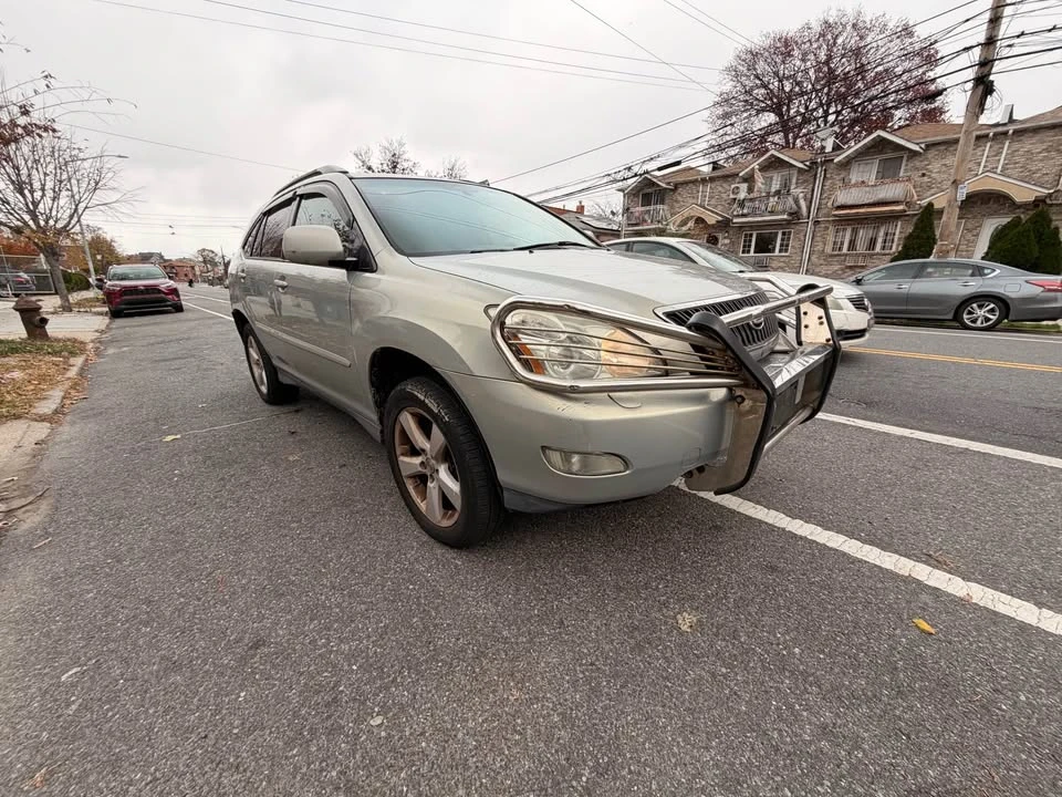 2007 Lexus RX 2nd Gen - Image 4 of 17
