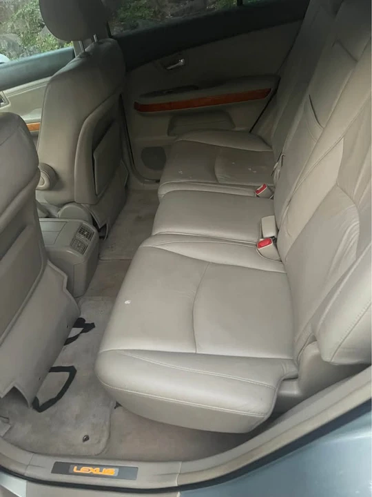 2007 Lexus RX 2nd Gen - Image 6 of 9