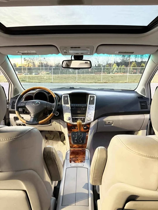 2007 Lexus RX 2nd Gen - Image 6 of 8