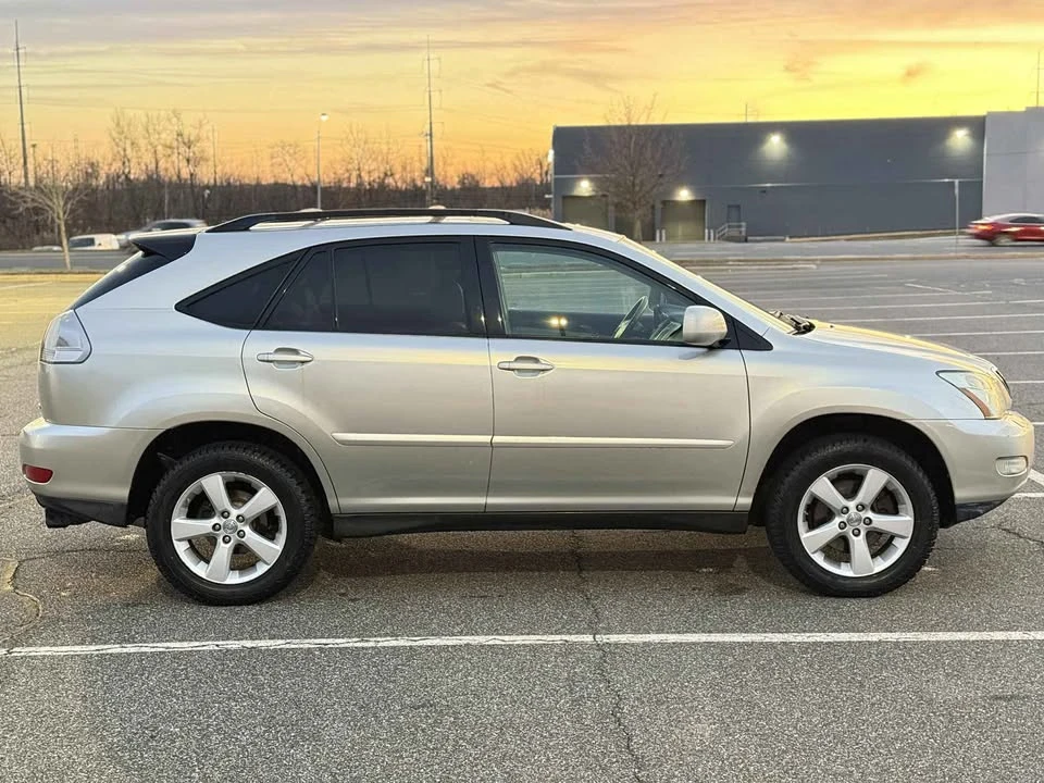 2007 Lexus RX 2nd Gen - Image 2 of 8