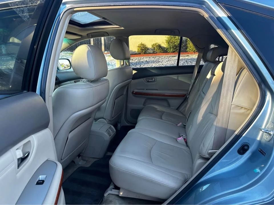 2007 Lexus RX 2nd Gen - Image 9 of 11