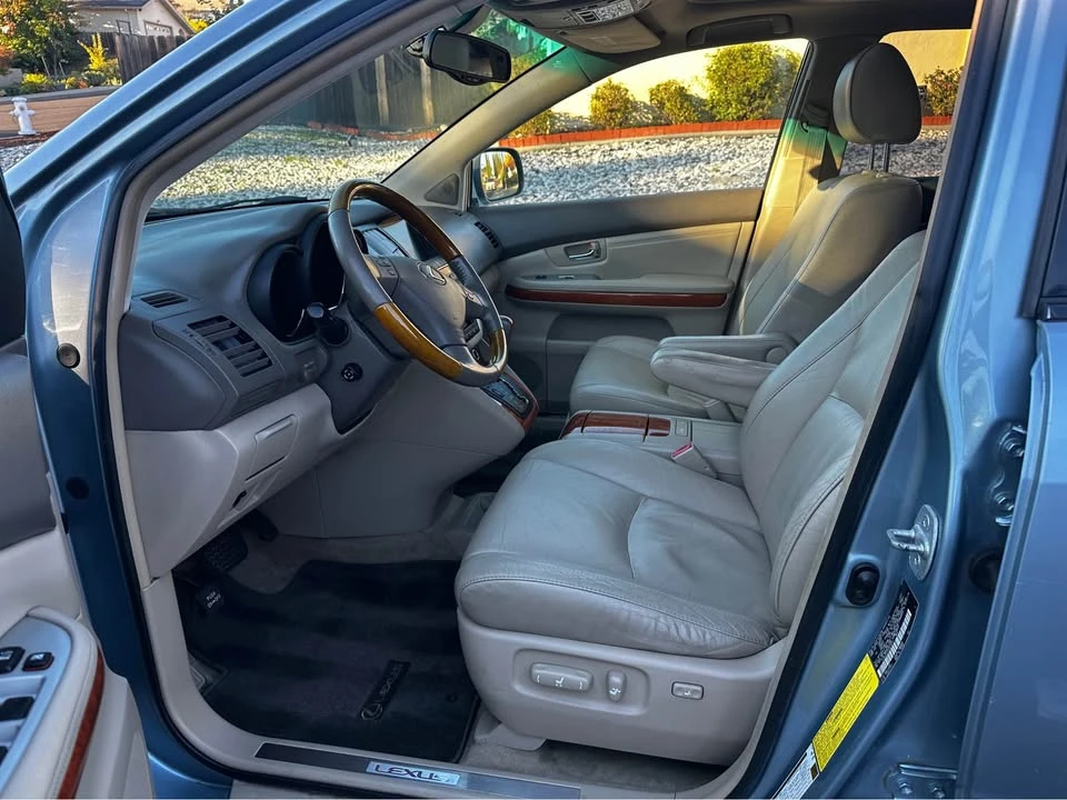 2007 Lexus RX 2nd Gen - Image 8 of 11
