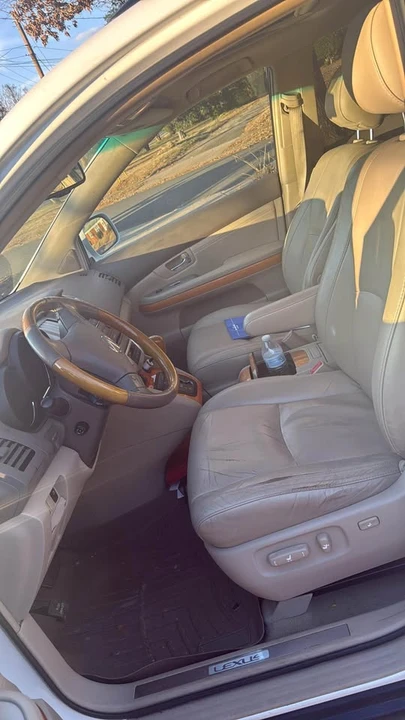 2007 Lexus RX 2nd Gen - Image 2 of 5