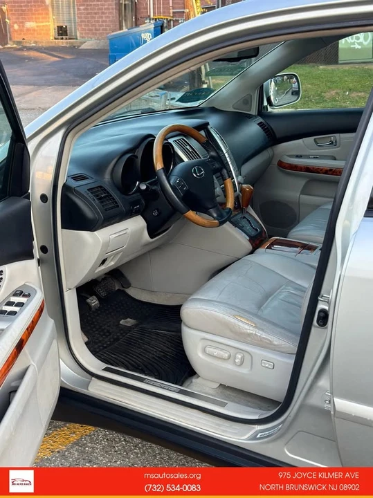 2007 Lexus RX 2nd Gen - Image 14 of 20