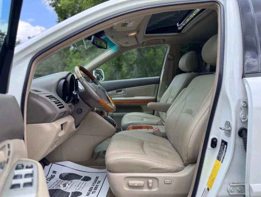2007 Lexus RX 2nd Gen - Image 9 of 20