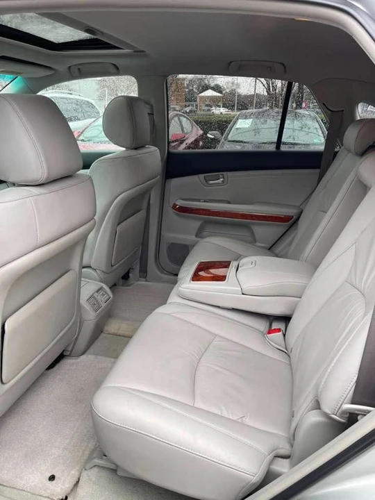 2007 Lexus RX 2nd Gen - Image 10 of 17