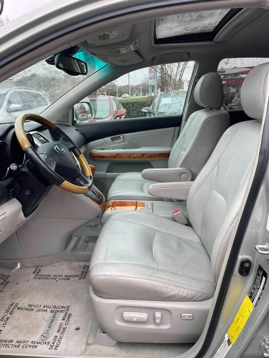 2007 Lexus RX 2nd Gen - Image 11 of 17