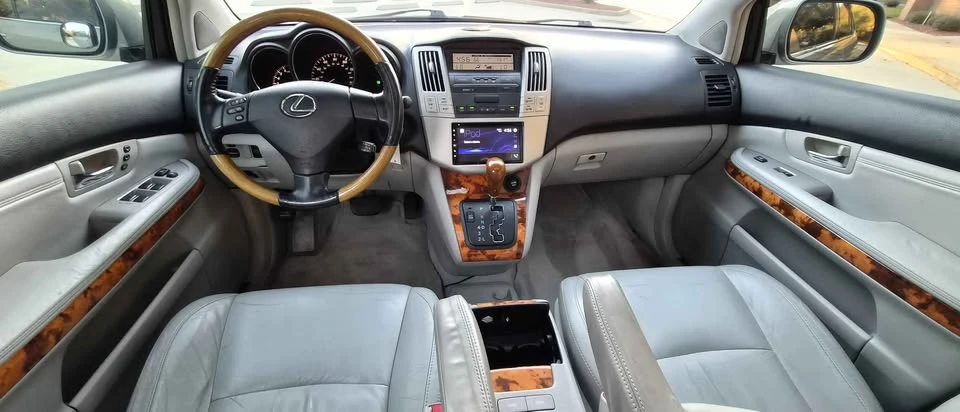2007 Lexus RX 2nd Gen - Image 16 of 20
