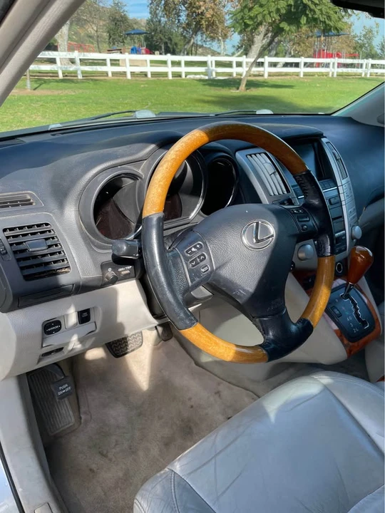 2007 Lexus RX 2nd Gen - Image 4 of 11