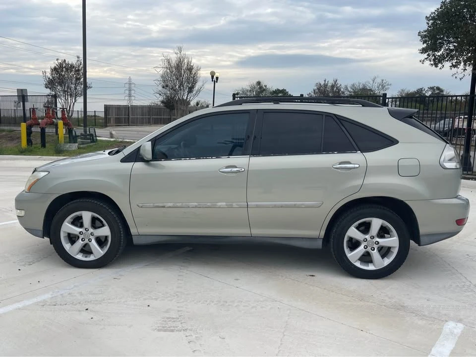 2007 Lexus RX 2nd Gen - Image 10 of 17