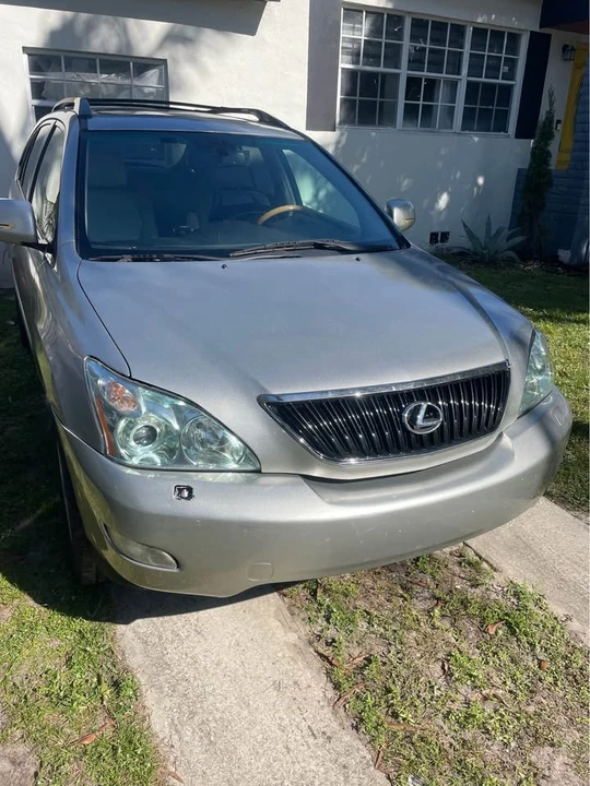 2007 Lexus RX 2nd Gen - Image 2 of 10