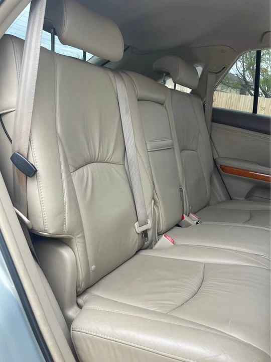 2007 Lexus RX 2nd Gen - Image 12 of 17