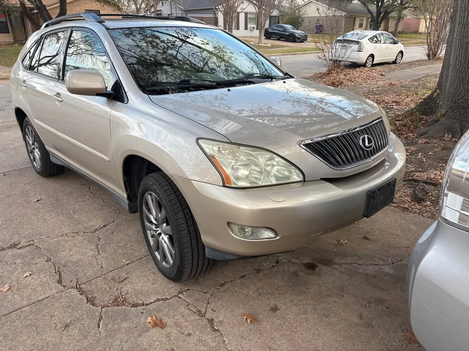 2007 Lexus RX 2nd Gen - Image 2 of 10