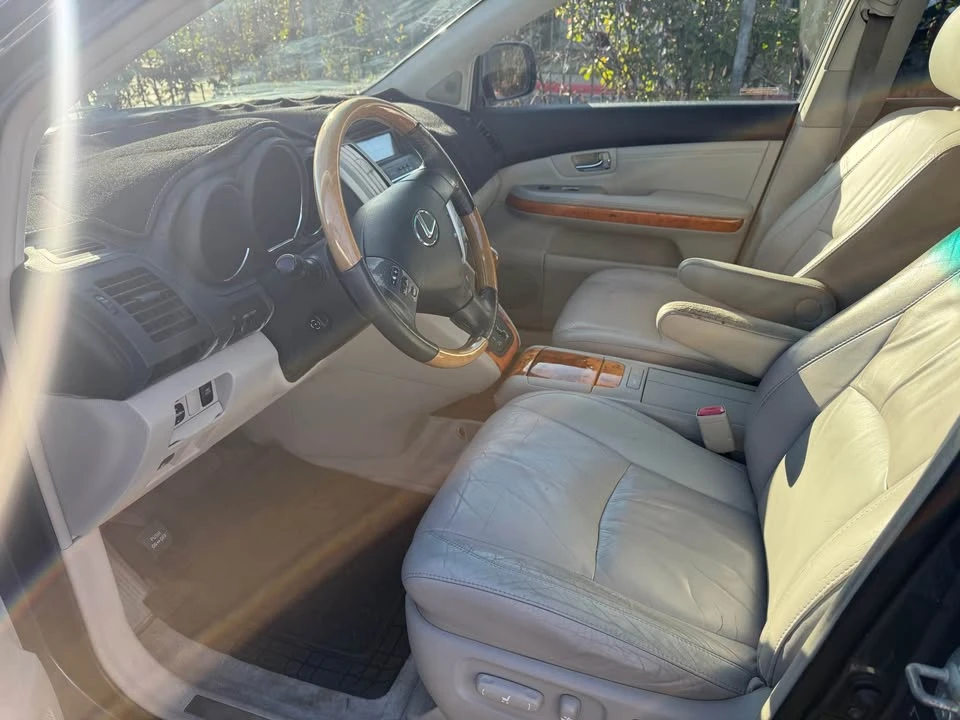 2007 Lexus RX 2nd Gen - Image 10 of 20