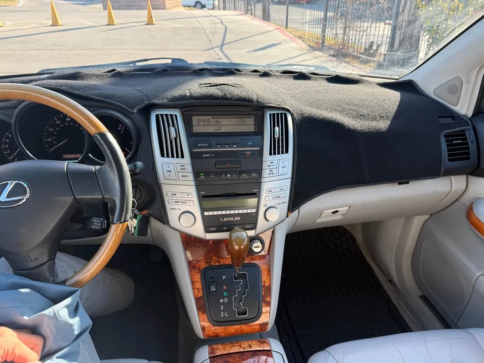 2007 Lexus RX 2nd Gen - Image 11 of 20