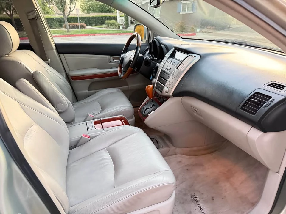 2007 Lexus RX 2nd Gen - Image 13 of 16