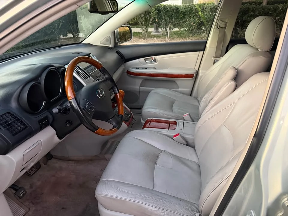2007 Lexus RX 2nd Gen - Image 10 of 16