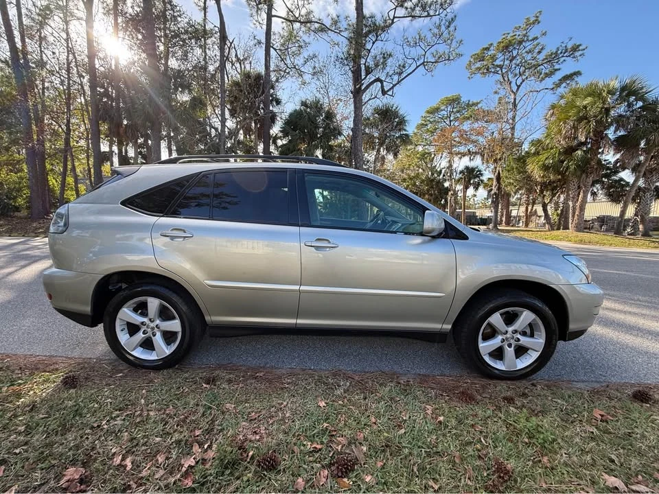 2007 Lexus RX 2nd Gen - Image 4 of 20