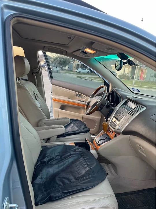 2007 Lexus RX 2nd Gen - Image 11 of 15