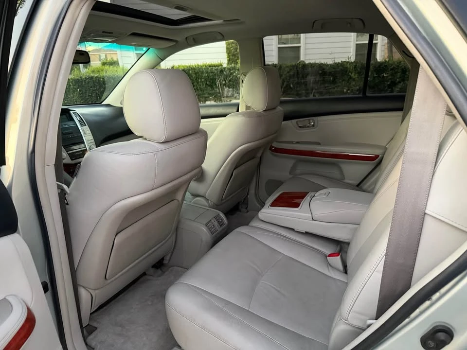 2007 Lexus RX 2nd Gen - Image 12 of 16