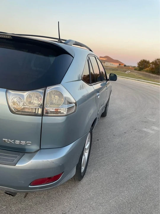 2007 Lexus RX 2nd Gen - Image 3 of 15