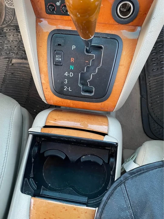 2007 Lexus RX 2nd Gen - Image 13 of 15