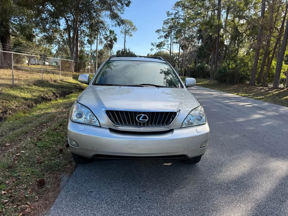 2007 Lexus RX 2nd Gen - Image 2 of 20