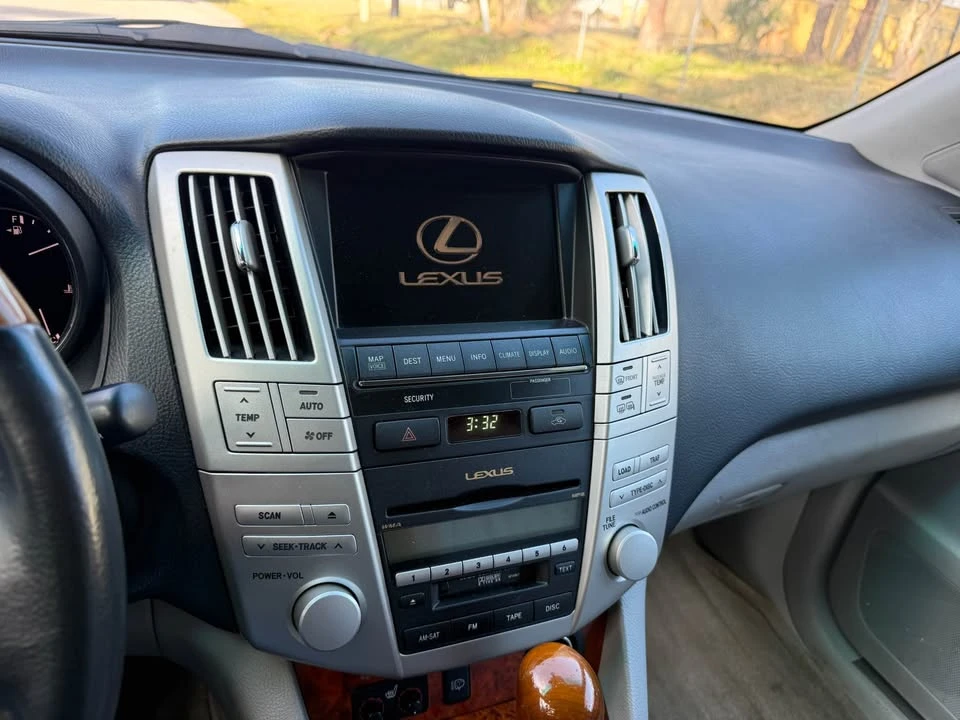 2007 Lexus RX 2nd Gen - Image 19 of 20