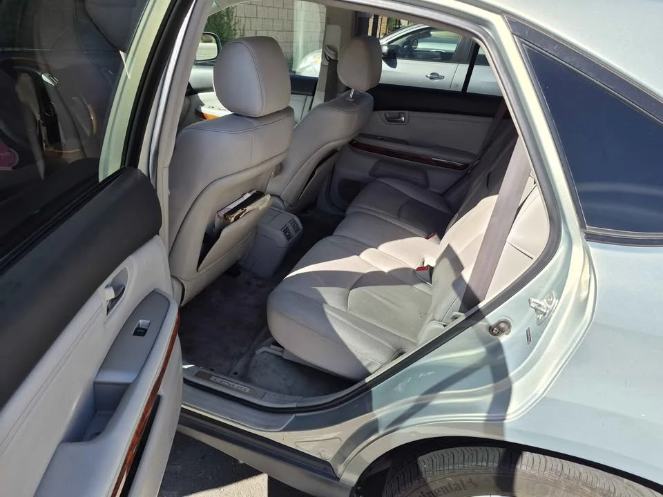 2007 Lexus RX 2nd Gen - Image 12 of 13
