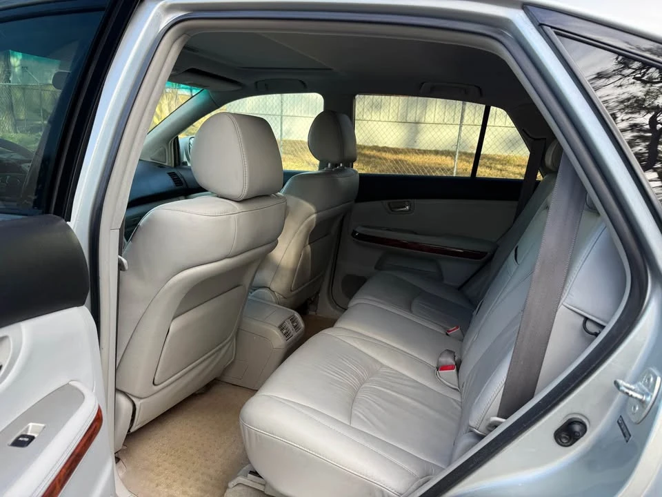 2007 Lexus RX 2nd Gen - Image 13 of 20