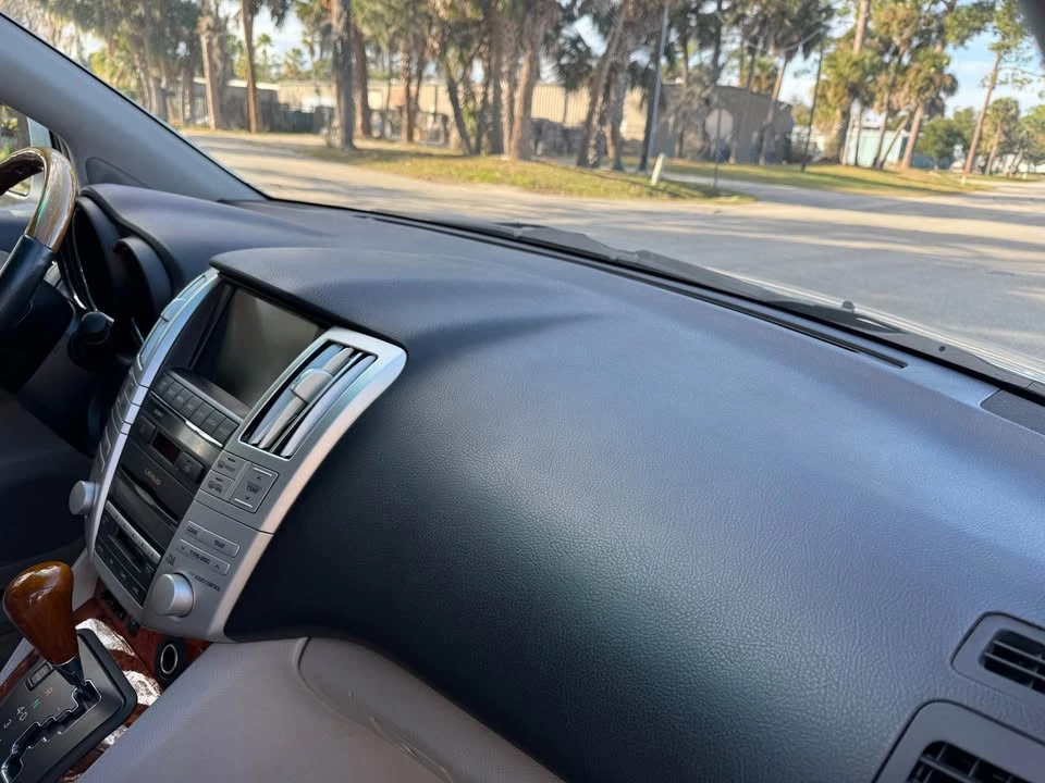 2007 Lexus RX 2nd Gen - Image 16 of 20