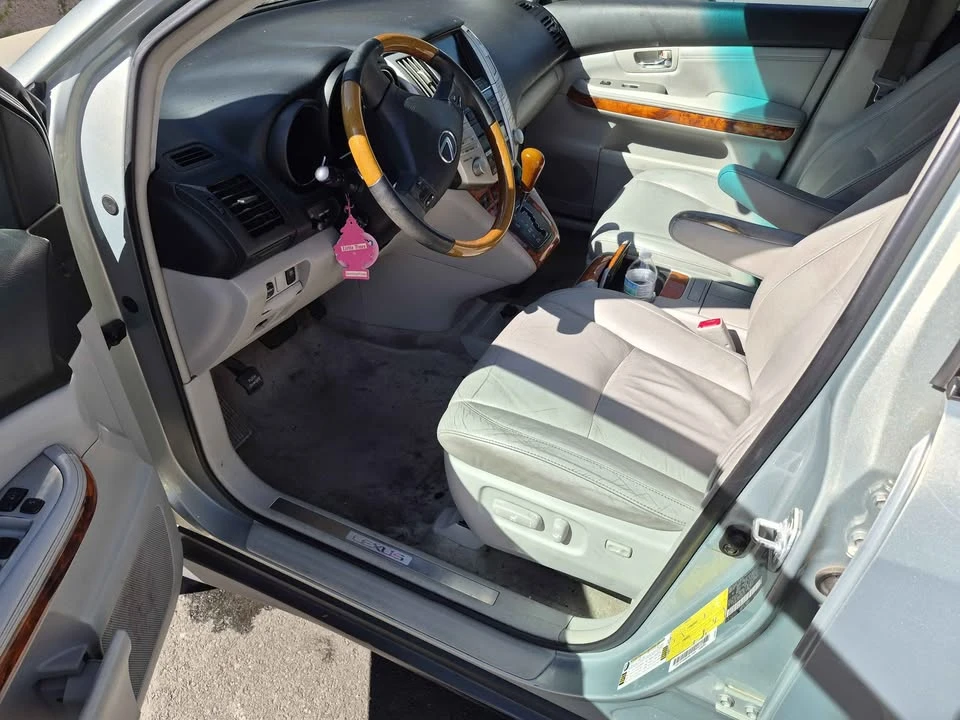 2007 Lexus RX 2nd Gen - Image 10 of 13