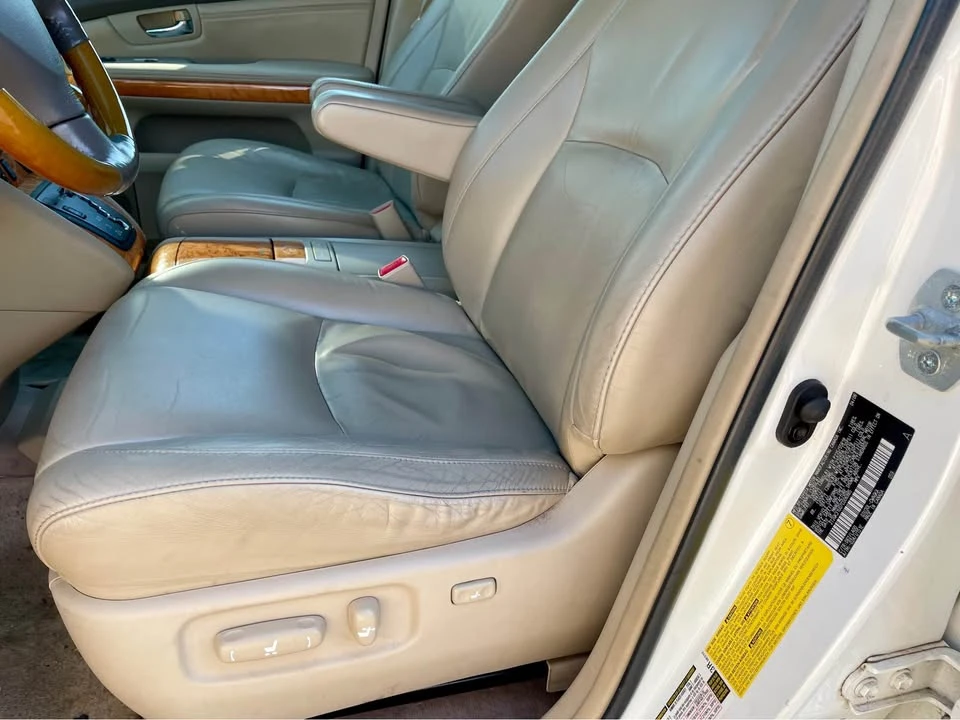 2007 Lexus RX 2nd Gen - Image 9 of 10