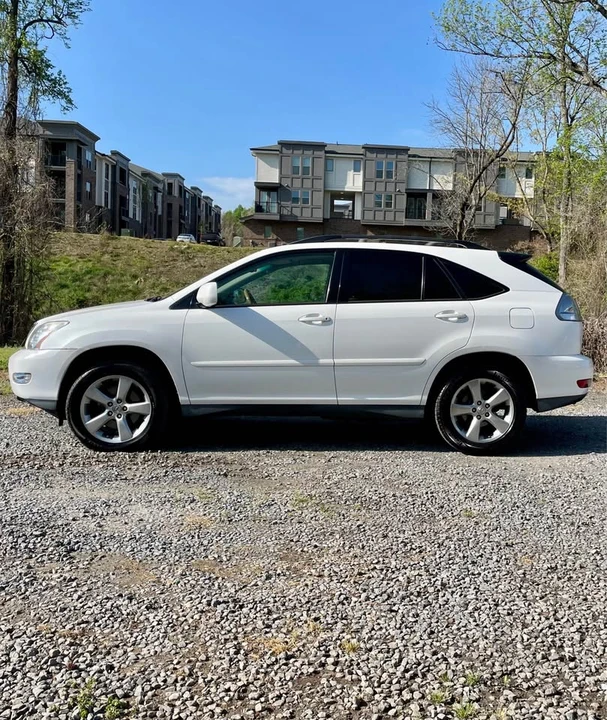 2007 Lexus RX 2nd Gen - Image 2 of 10