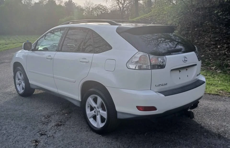 2007 Lexus RX 2nd Gen - Image 3 of 15