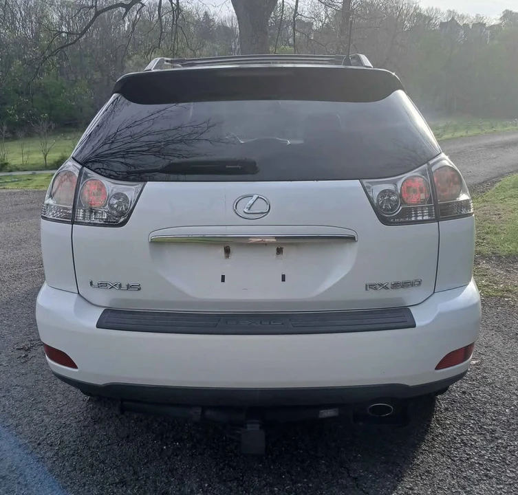 2007 Lexus RX 2nd Gen - Image 4 of 15