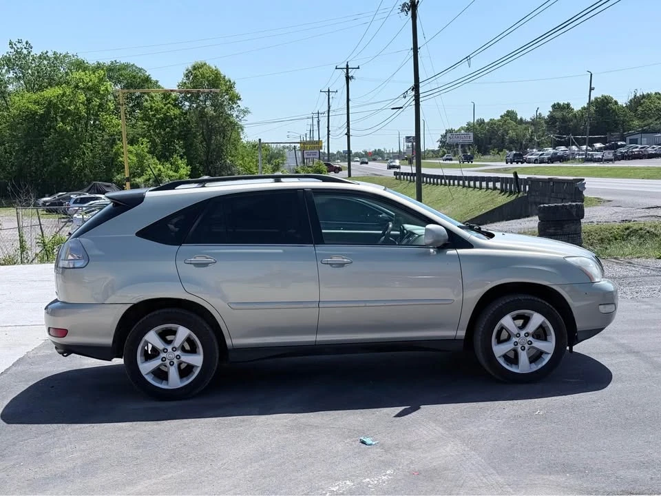 2007 Lexus RX 2nd Gen - Image 2 of 17