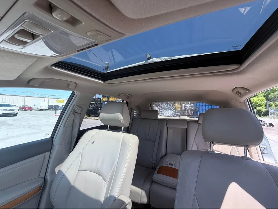 2007 Lexus RX 2nd Gen - Image 15 of 17