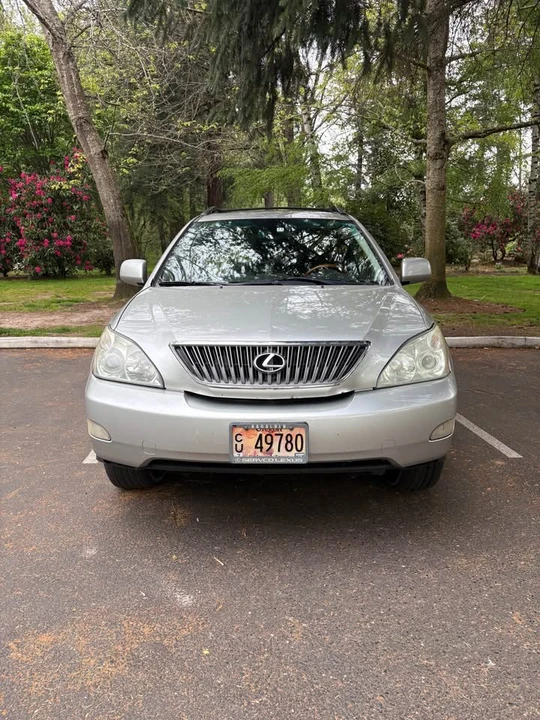 2007 Lexus RX 2nd Gen - Image 2 of 15