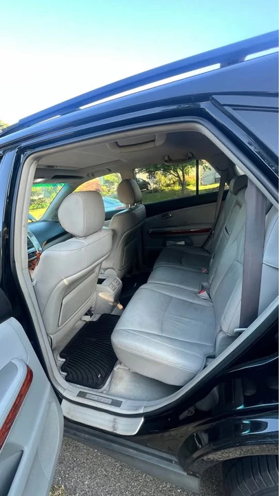 2007 Lexus RX 2nd Gen - Image 7 of 11