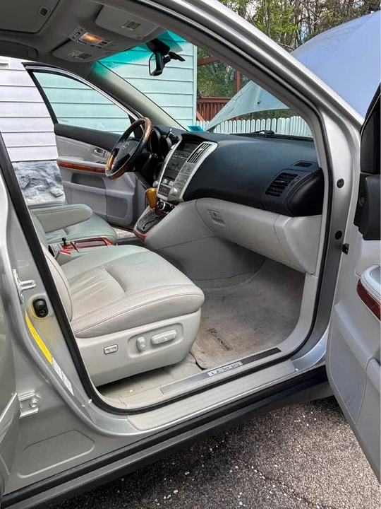2007 Lexus RX 2nd Gen - Image 12 of 16