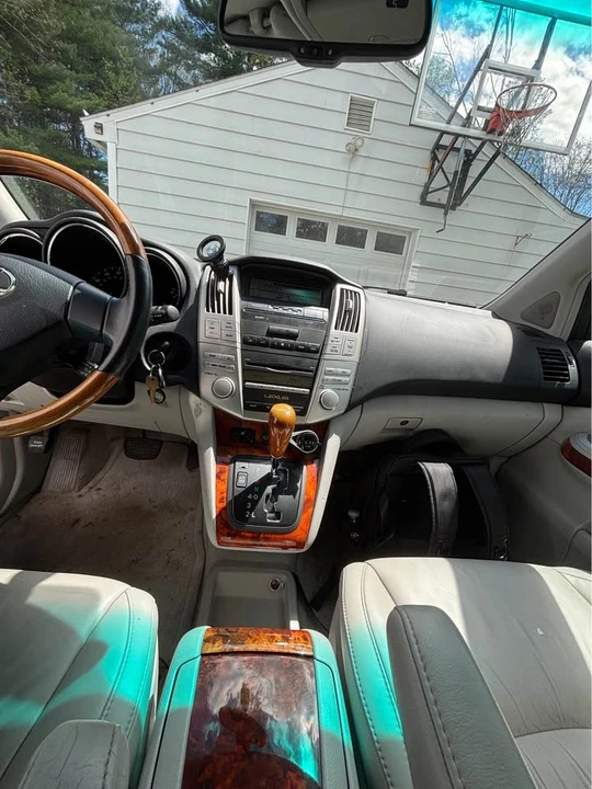 2007 Lexus RX 2nd Gen - Image 9 of 16