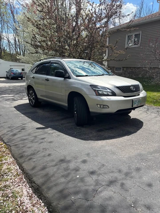 2007 Lexus RX 2nd Gen - Image 2 of 16
