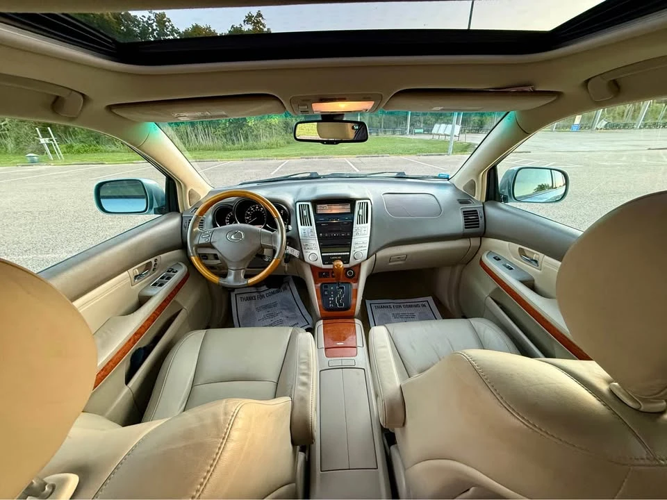 2007 Lexus RX 2nd Gen - Image 16 of 20