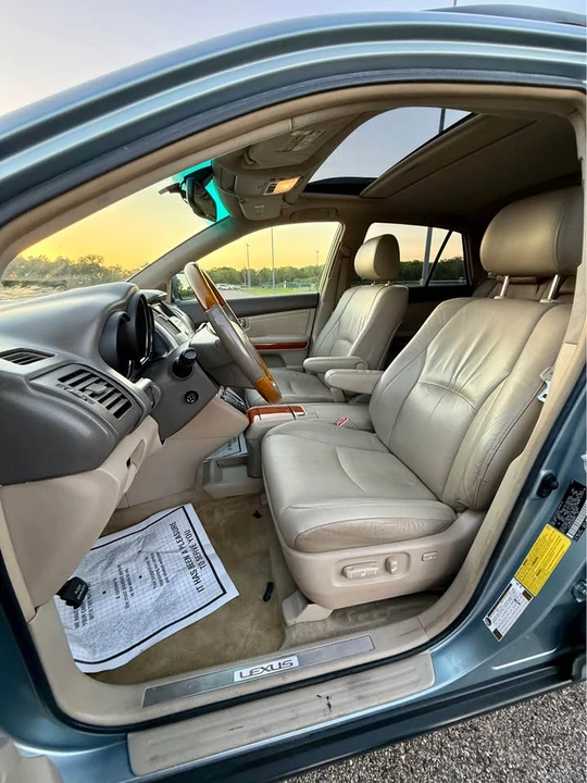 2007 Lexus RX 2nd Gen - Image 9 of 20