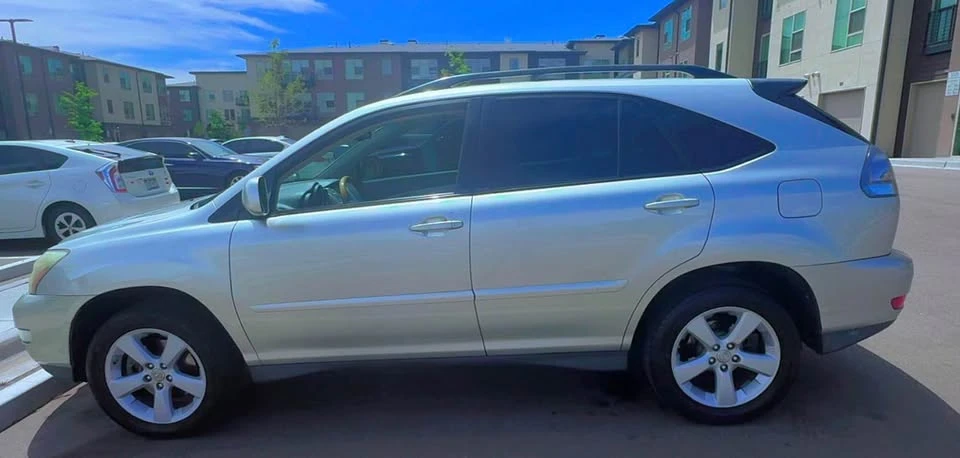 2007 Lexus RX 2nd Gen - Image 10 of 11