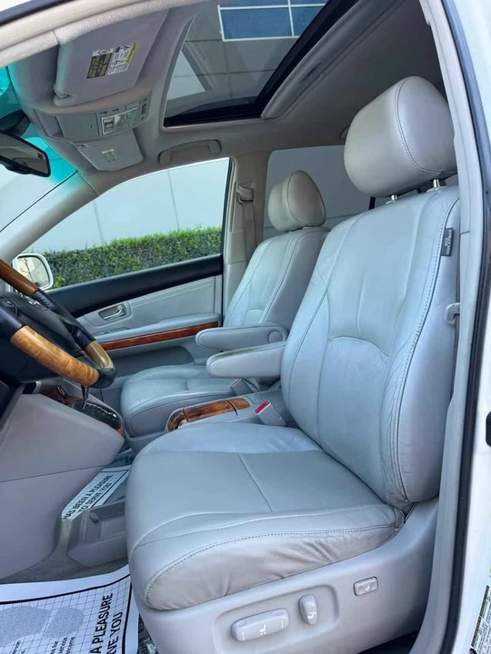 2007 Lexus RX 2nd Gen - Image 10 of 16